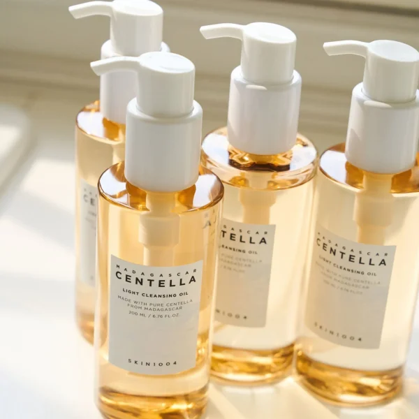 Madagascar Centella Light Cleansing Oil 200ml skin1004